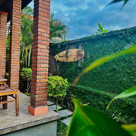 Uma Dewa Homestay Keramas Exterior photo
