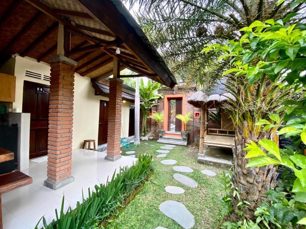 Uma Dewa Homestay Keramas Exterior photo